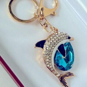 ❌FREE❌Elegant Gold and Black Dolphin Key Holder